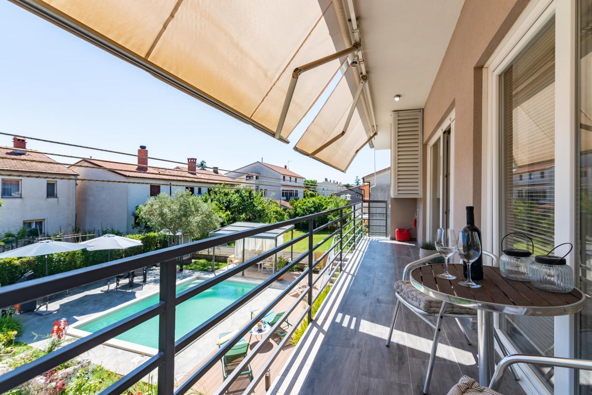 Superior House With Pool